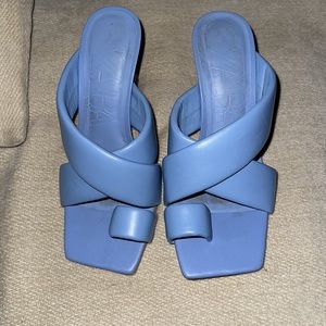 Zara Women Cross Strap Heeled Leather Mules Slides Blue